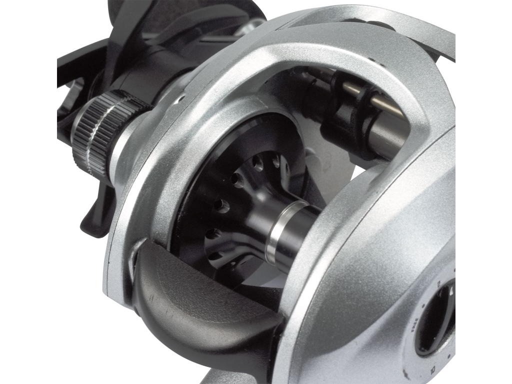 Quantum Icon IC100 HPT Baitcast-Rolle - Rechtshand